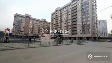 4-комнатная квартира, этаж 9 из 10, 102 м²
