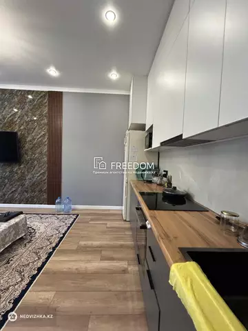 2-комнатная квартира, этаж 10 из 12, 59 м²