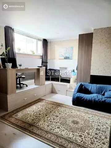 4-комнатная квартира, этаж 1 из 4, 130 м²