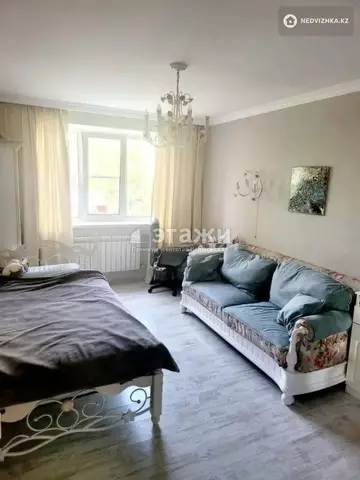 4-комнатная квартира, этаж 1 из 4, 130 м²