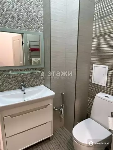 4-комнатная квартира, этаж 12 из 12, 100 м²