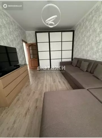 2-комнатная квартира, этаж 5 из 5, 60 м²