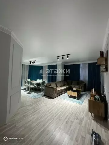 3-комнатная квартира, этаж 17 из 20, 145 м²