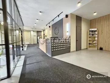 3-комнатная квартира, этаж 3 из 7, 110 м², на длительный срок