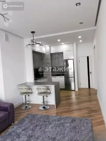2-комнатная квартира, этаж 10 из 15, 70 м², на длительный срок
