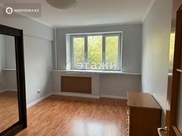 3-комнатная квартира, этаж 3 из 5, 88 м², на длительный срок