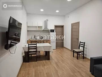 2-комнатная квартира, этаж 15 из 20, 65 м², на длительный срок
