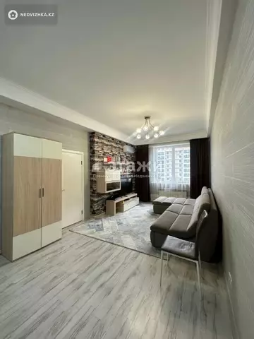 2-комнатная квартира, этаж 6 из 10, 70 м², на длительный срок