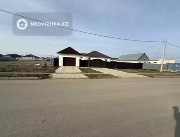 5-комнатный дом, 8 соток, 157 м²