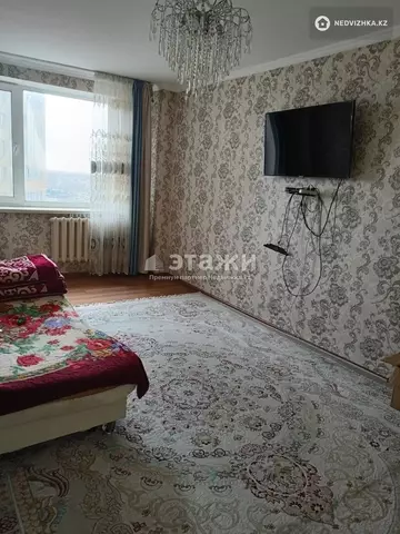 1-комнатная квартира, этаж 10 из 10, 34 м²