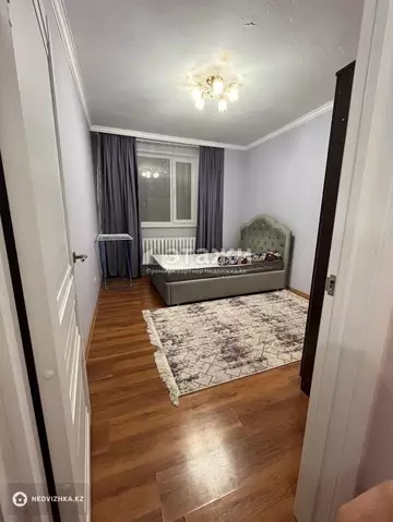 2-комнатная квартира, этаж 3 из 10, 57 м²
