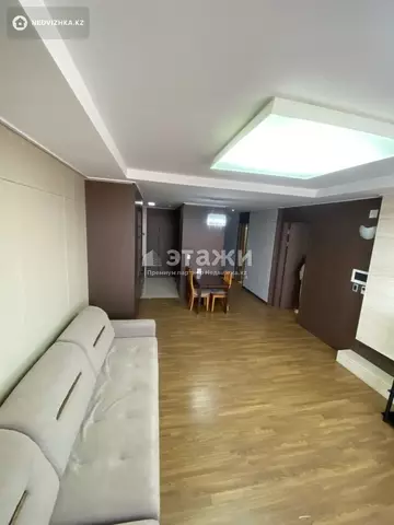 2-комнатная квартира, этаж 26 из 28, 70 м²