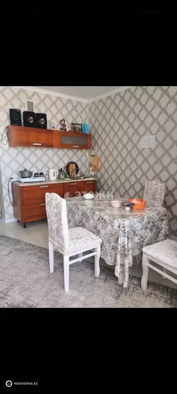 1-комнатная квартира, этаж 8 из 9, 64 м²