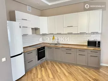 2-комнатная квартира, этаж 4 из 21, 67 м²