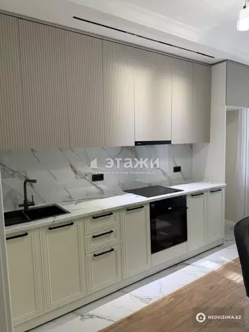 2-комнатная квартира, этаж 4 из 12, 59 м²