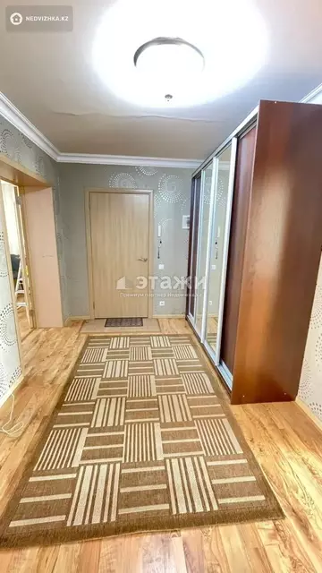 2-комнатная квартира, этаж 10 из 11, 80 м²
