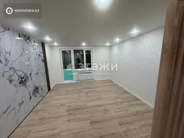 1-комнатная квартира, этаж 13 из 24, 35 м²