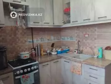 2-комнатная квартира, этаж 3 из 9, 64 м²