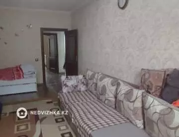 2-комнатная квартира, этаж 3 из 9, 64 м²