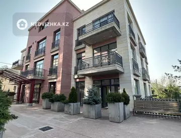 3-комнатная квартира, этаж 1 из 3