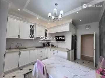 4-комнатная квартира, этаж 1 из 9, 120 м²