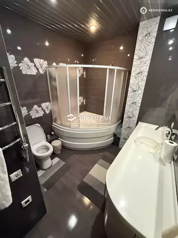 5-комнатная квартира, этаж 2 из 9, 145 м²