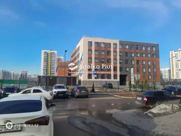 1-комнатная квартира, этаж 6 из 9, 38 м²