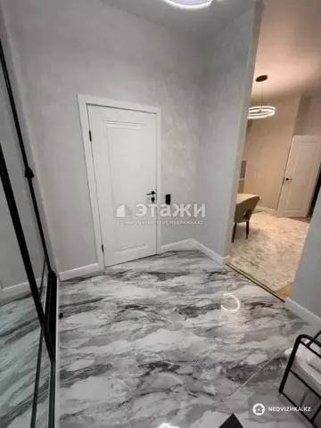 2-комнатная квартира, этаж 12 из 20, 77 м²