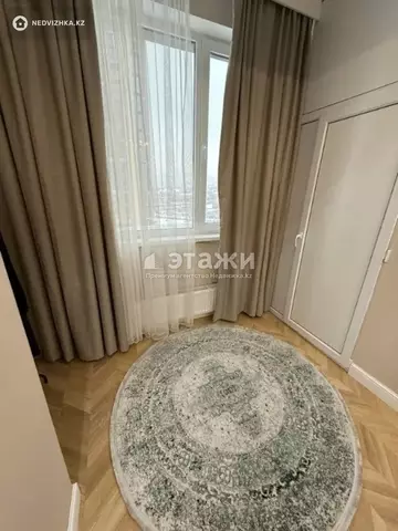 2-комнатная квартира, этаж 12 из 20, 77 м²