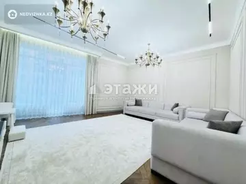 4-комнатная квартира, этаж 3 из 9, 150 м²