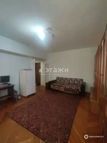 1-комнатная квартира, этаж 2 из 12, 37 м²