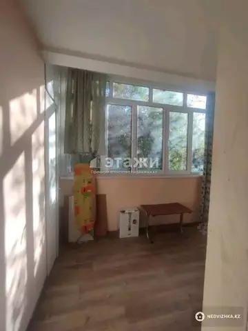 1-комнатная квартира, этаж 2 из 12, 37 м²