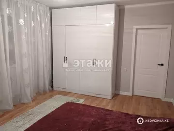 3-комнатная квартира, этаж 8 из 9, 93 м²