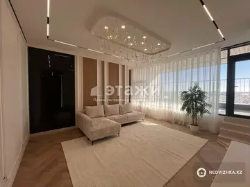 4-комнатная квартира, этаж 14 из 15, 180 м²