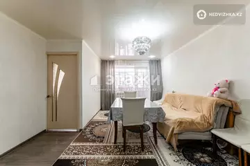 60 м², 3-комнатная квартира, этаж 5 из 5, 60 м², изображение - 0