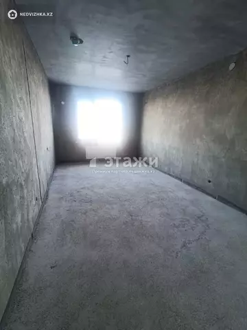 2-комнатная квартира, этаж 3 из 17, 44 м²