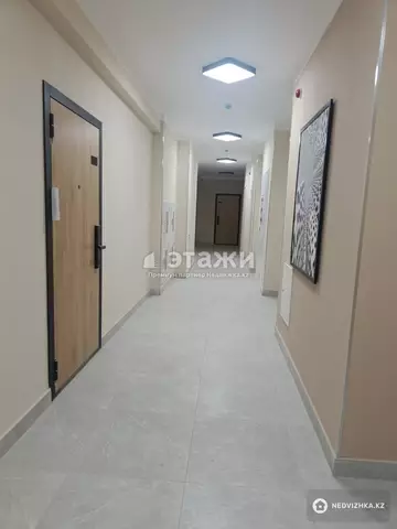 2-комнатная квартира, этаж 3 из 17, 44 м²