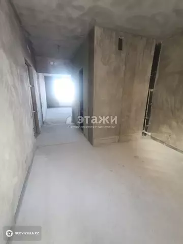 2-комнатная квартира, этаж 3 из 17, 44 м²