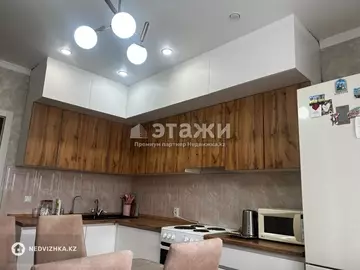 3-комнатная квартира, этаж 9 из 9, 82 м²