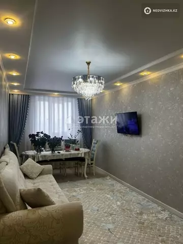 3-комнатная квартира, этаж 9 из 9, 82 м²