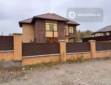 4-комнатный дом, 10 соток, 233 м²
