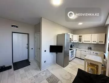 2-комнатная квартира, этаж 3 из 10, 38 м²
