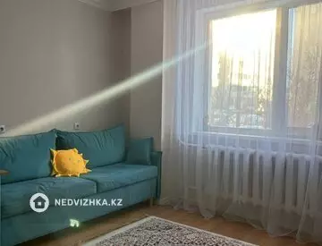 1-комнатная квартира, этаж 1 из 12, 34 м²