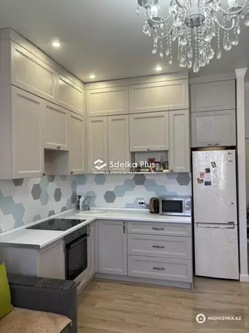 2-комнатная квартира, этаж 1 из 9, 50 м²