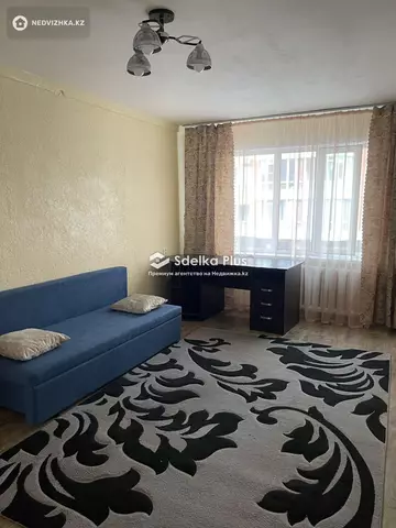 2-комнатная квартира, этаж 4 из 5, 46 м²