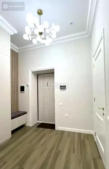 4-комнатная квартира, этаж 3 из 8, 113 м²