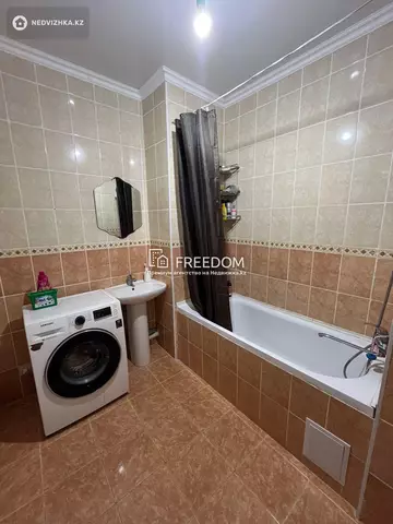 2-комнатная квартира, этаж 9 из 16, 64 м²