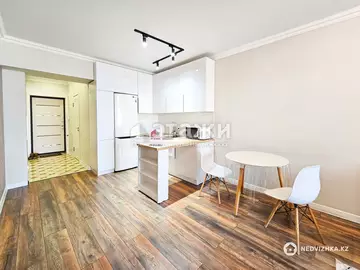 1-комнатная квартира, этаж 10 из 12, 40 м²