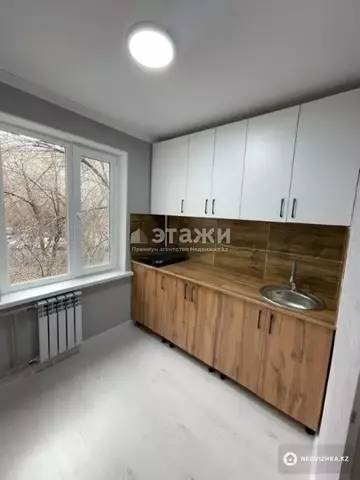 1-комнатная квартира, этаж 3 из 5, 32 м²