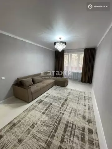 1-комнатная квартира, этаж 3 из 5, 32 м²
